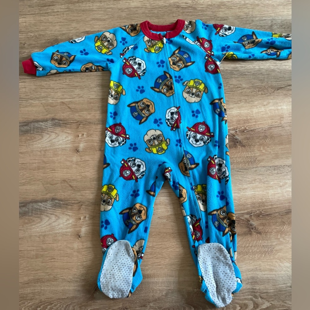 Paw patrol Flame resistant footsies. Size 3t. No holes or stains